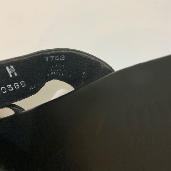 Munro American black sandals 9 M - Picture 9 of 10